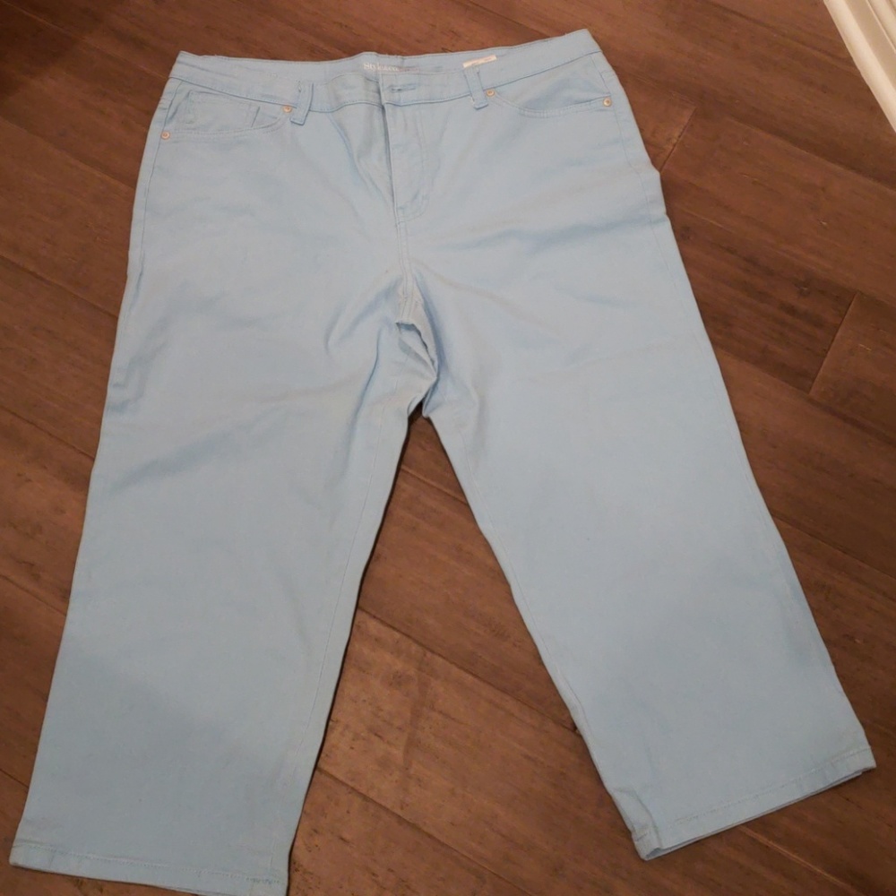 Denim light blue capris